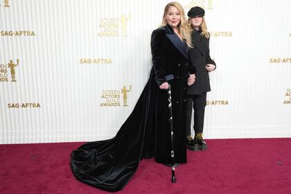 La actriz, de 51 años, padece esclerosis múltiple y llegó a la gala en compañía de su hija