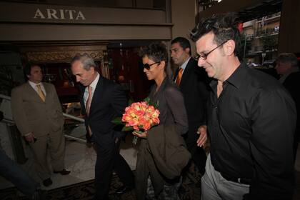 La actriz descansará en el hotel hasta la hora en que debe asistir a la premiere.
