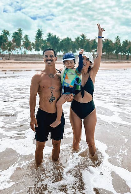 La actriz e influencer viajó en familia, junto a su esposo Sebastián Graviotto y sus hijos Toribio y Belisario