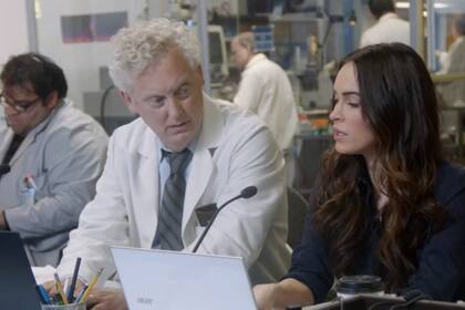 La actriz estadounidense Megan Fox promociona computadoras de Acer