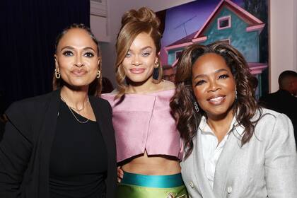 La actriz posó para las cámaras antes de la proyección junto a sus amigas Ava DuVernay y Oprah Winfrey