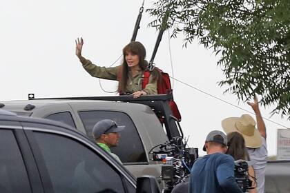 La actriz protagonizará un film en el que deberá cuidar de unos asesinos a un testigo protegido