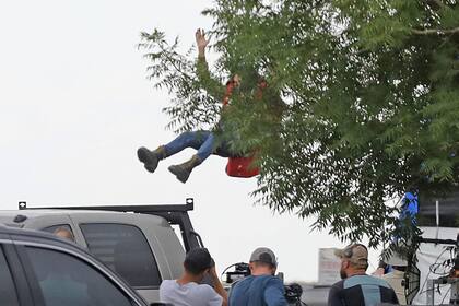 La actriz protagonizará un film en el que deberá cuidar de unos asesinos a un testigo protegido