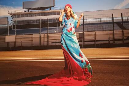 La actriz protagonizó una serie fotográfica para manifestar su posición política