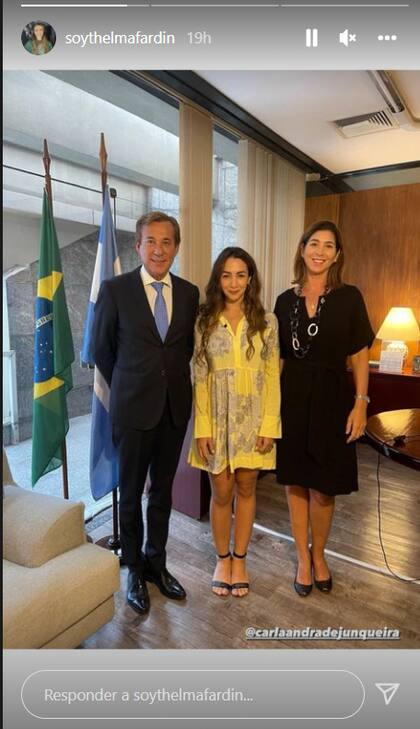 La actriz se reunió con el cónsul argentino en San Pablo