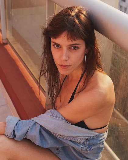 La actriz trabajó en varios videoclips, como "Mariposa", la canción de Massacre