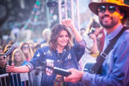 La actriz y cantante Natalie Pérez cerró el festival con un recital n el que presentó su nuevo disco.