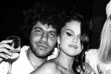 La actriz y el productor musical se conocieron en 2029 y comenzaron a salir en 2023