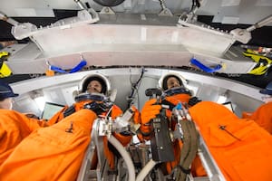 Cómo es por dentro la nave Orion que llevará cuatro astronautas de la NASA a la Luna