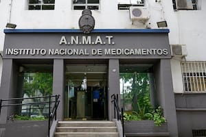 La Anmat determinó un cambio en el esquema de aranceles: reduce costos para el 75% de los importadores de medicamentos