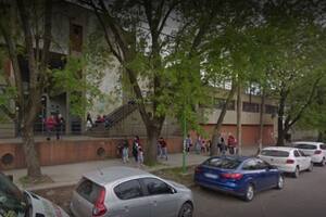 Intentaron apuñalar a una chica de 14 años a la salida de un colegio en La Plata