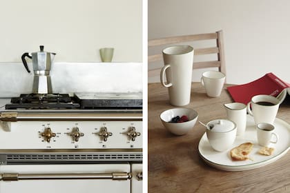 La adorable cocina esmaltada es el modelo Cluny fabricado por la centenaria marca francesa Lacanche.