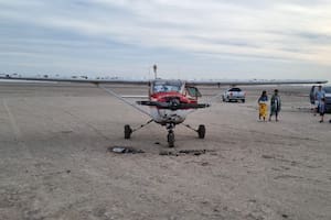 Una avioneta aterrizó de emergencia en el lecho seco de una laguna emblemática