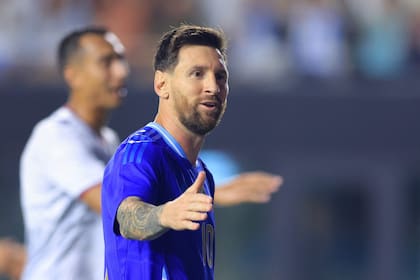 La AFA le garantizó a Angola que Lionel Messi estará convocado y jugará "al menos unos minutos"