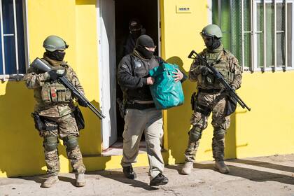 La Agencia de Investigación Criminal allanó la casa de uno de los principales barras de Central