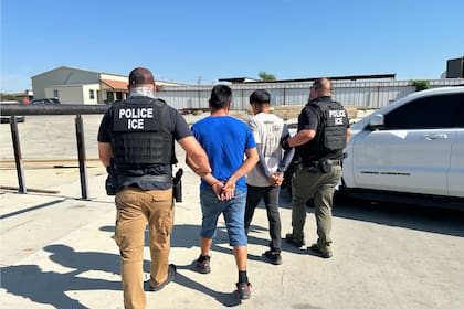 La agencia ha intensificado su actividad, priorizando las deportaciones y alentando la colaboración con agentes locales