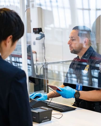 La agencia instó a los usuarios a declarar con honestidad sus artículos para evitar el ingreso de productos restringidos en el país norteamericano