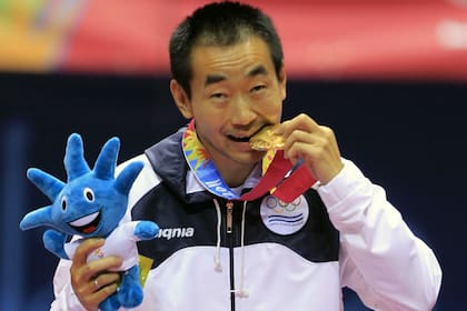 La alegría de Liu Song en lo más alto del podio en Guadalajara