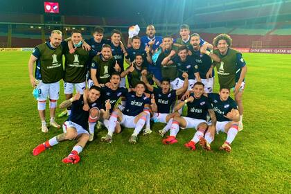 La alegría de los jugadores de Nacional luego del triunfo ante Estudiantes de Mérida. El equipo uruguayo es el primer clasificado a los octavos de final de la Copa Libertadores