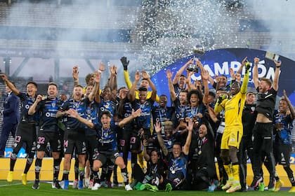 La alegría de todo Independiente del Valle celebrando la Copa Sudamericana 2022