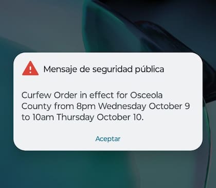La alerta que llegó a los celulares de quienes están en Florida por la llegada del huracán Milton.