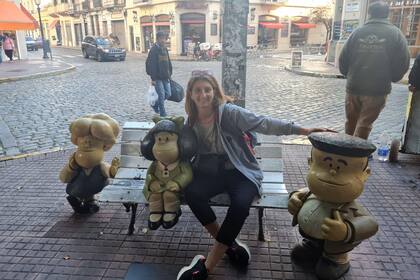 La amabilidad, estar siempre para sostener, ayudar, acompaar. Me encanta. Argentina me encanta, porque es un pas muy autntico, muy clido, muy fcil, muy simple para estar a nivel humano.