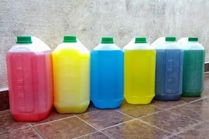 La ANMAT prohibió la venta de una serie de productos de limpieza y desinfección