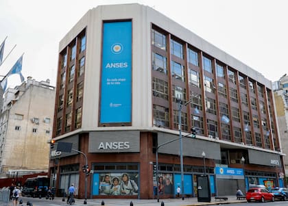 La Anses continúa con el pago de jubilaciones mínimas