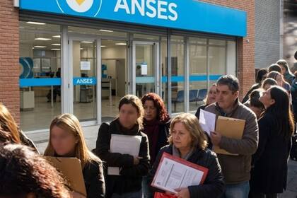 La Anses está en la lista de recortes que tiene el Gobierno