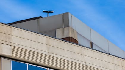 La antena Leo Ultra se diseñó para entornos empresariales, con funciones de primer nivel (Amazon)