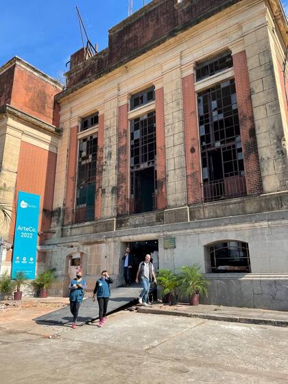 La antigua Usina Eléctrica de Corrientes, edificio construido a principios del siglo XX que permaneció cerrado durante tres décadas