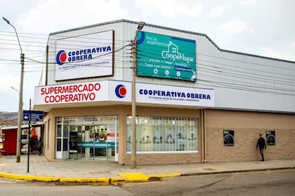 La apertura de Supercoop representa el desembarco del grupo La Cooperativa Obrera, con base en Bahía Blanca, en la ciudad de Buenos Aires