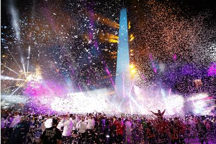 La apertura. La noche en la que la 9 de Julio respiró deporte
