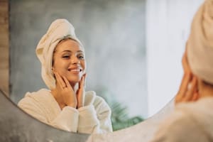 La aplicación de frío en la piel ha sido estudiada y respaldada por investigaciones en dermatología