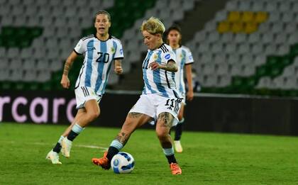 La Argentina buscará afianzarse en el segundo lugar de la tabla de posiciones del Grupo B