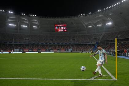 La Argentina jugó en el estadio Madre de Ciudades contra Chile en las Eliminatorias a Qatar 2022