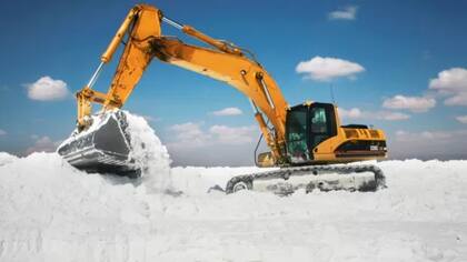 La Argentina ocupa el tercer puesto en el ranking de productores mundiales de litio, con 2,7 millones de toneladas, según los datos de 2023 del Servicio Geológico estadounidense, y es superado por Chile (9,3 millones) y Australia (6,2 millones), dos países con un fuerte desarrollo en su explotación minera.