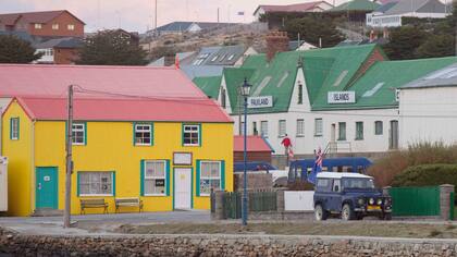 La Argentina y Gran Bretaña buscan retomar los vuelos a las islas Malvinas