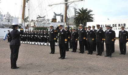 La Armada realizó un homenaje al Aviso ARA Alférez Sobral el 3 de mayo pasado, al cumplirse 43 años de su bautismo de fuego, en la Guerra de Malvinas