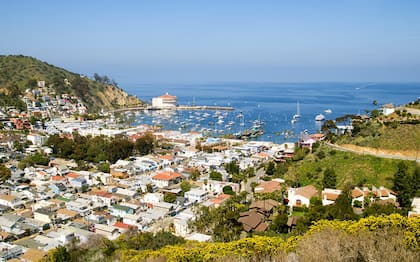La arquitectura en Avalon, California, evoca los encantos de Grecia