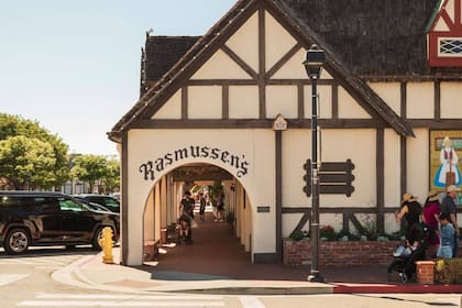 La arquitectura parece inspirada en un cuento nórdico