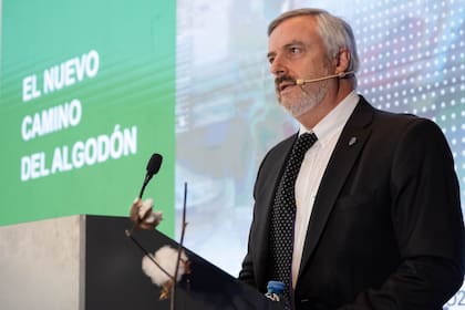 "La articulación público-privada es la base para llegar a este objetivo, con inversión, innovación y nuevas variedades”, afirmó Vaquero