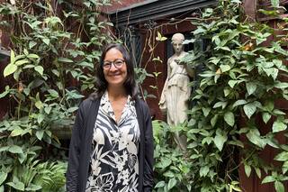 Con videos de hormigas y un colibrí, Donna Conlon cautiva en Pinta BAPhoto