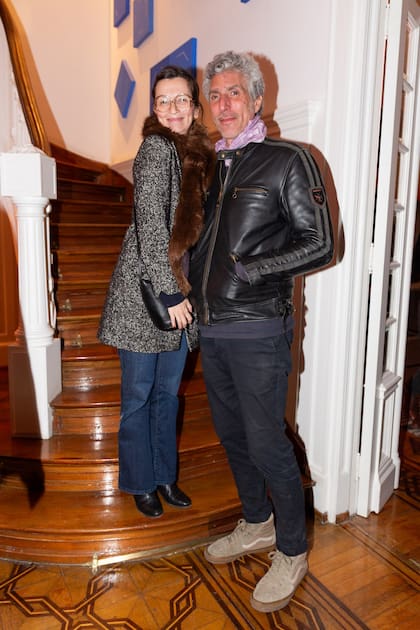 La artista Lu Garabello con su pareja, Atahualpa Rojas Bermúdez.