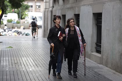 La artista Mónica Millán y Paula Noé Murphy, hija de "Yuyo" Noé