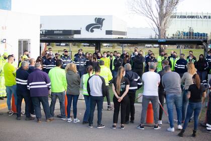 La asamblea de los peajistas, en la autopista La Plata-Buenos Aires