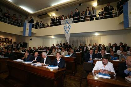 La Asamblea se volverá a reunir en un año para definir el nuevo presidente