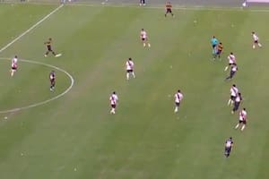 Paredes o el "arte" de armar un gol con un solo pase: así le ganó Boca a River
