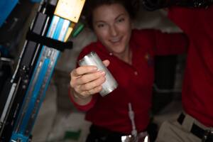 La NASA ya logra reciclar el 98 por ciento de la orina y el sudor de los astronautas en agua potable