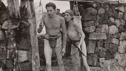 La autodenominada baronesa Eloise Wehrborn junto a uno de sus dos amantes.